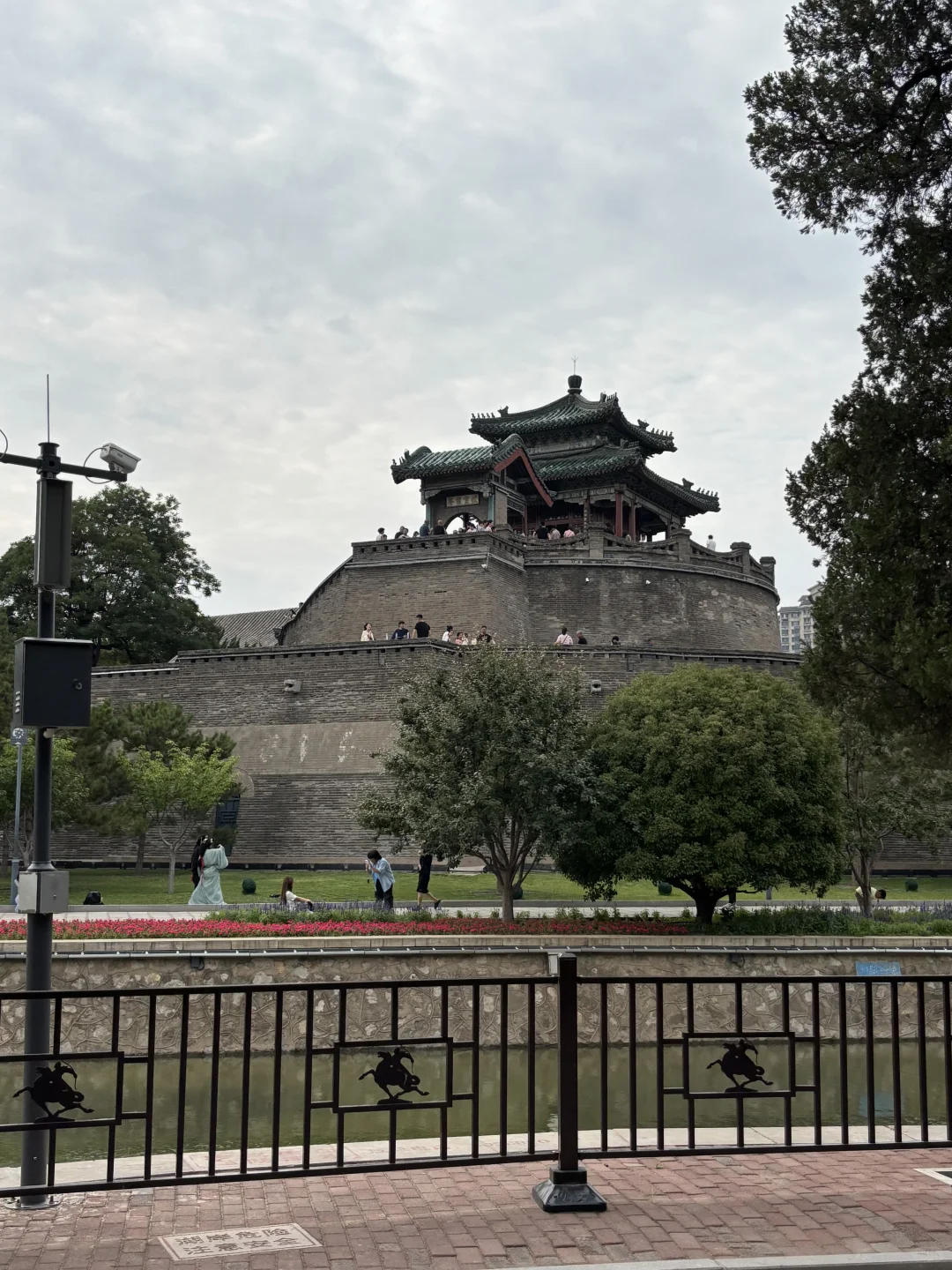 来邯郸了，却被住宿雷到了，逃离邯郸中