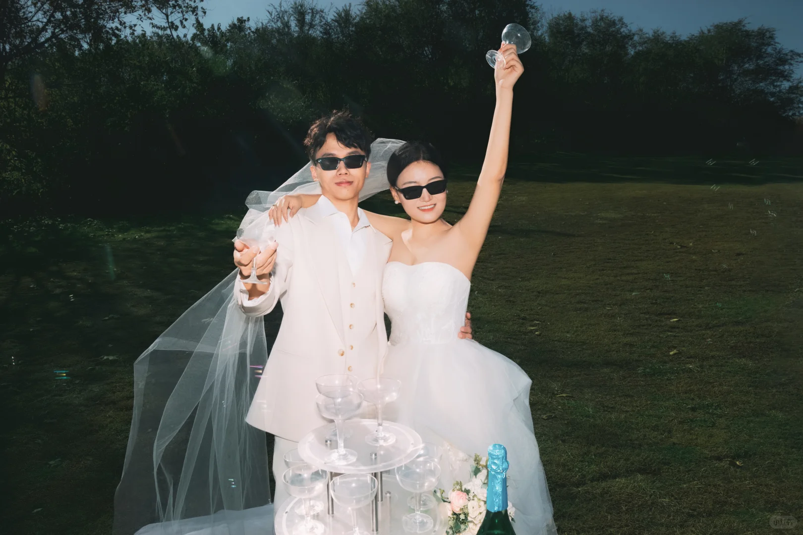 石家庄蒙娜丽莎婚纱照安全下车