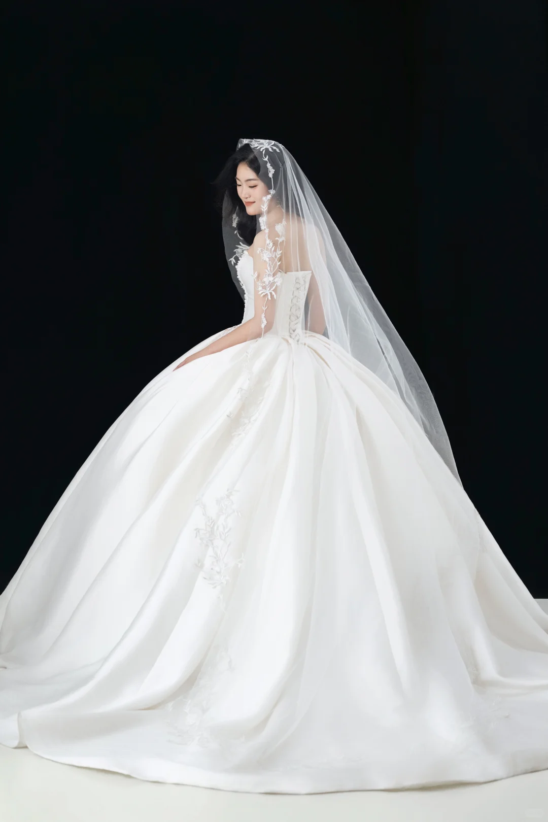 石家庄蒙娜丽莎婚纱照安全下车