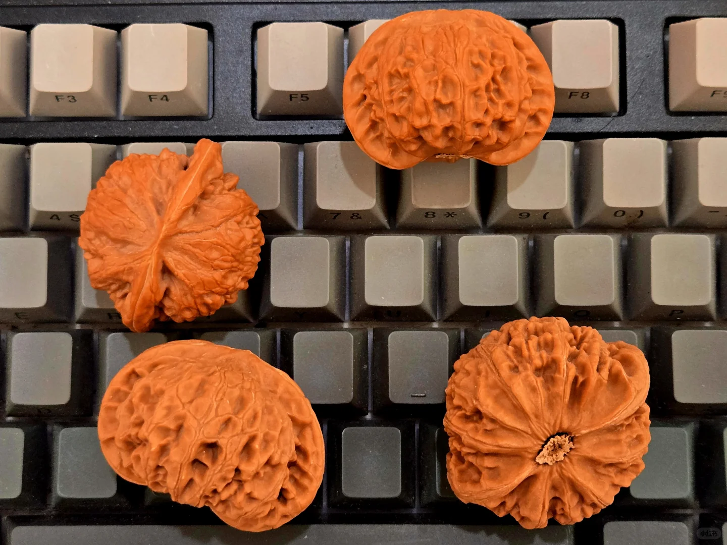 邢台人自售邢台桃心灯，腰果灯，灯饼在配对