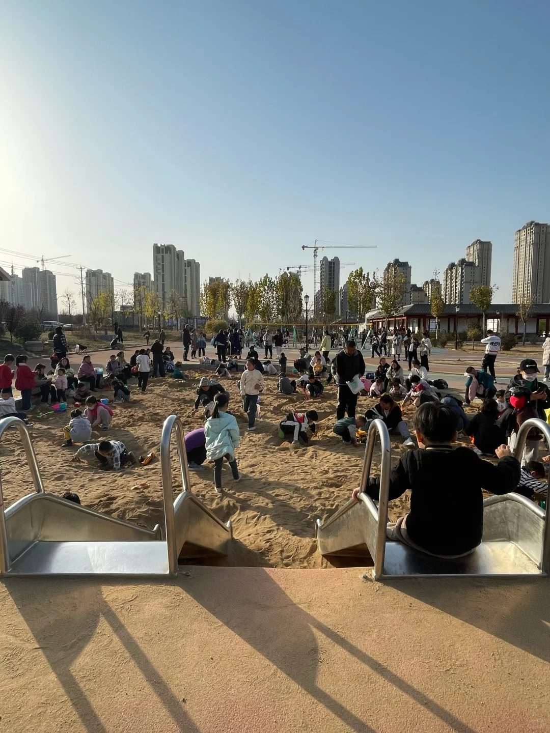 邢台这公园是捅了娃娃窝吗？