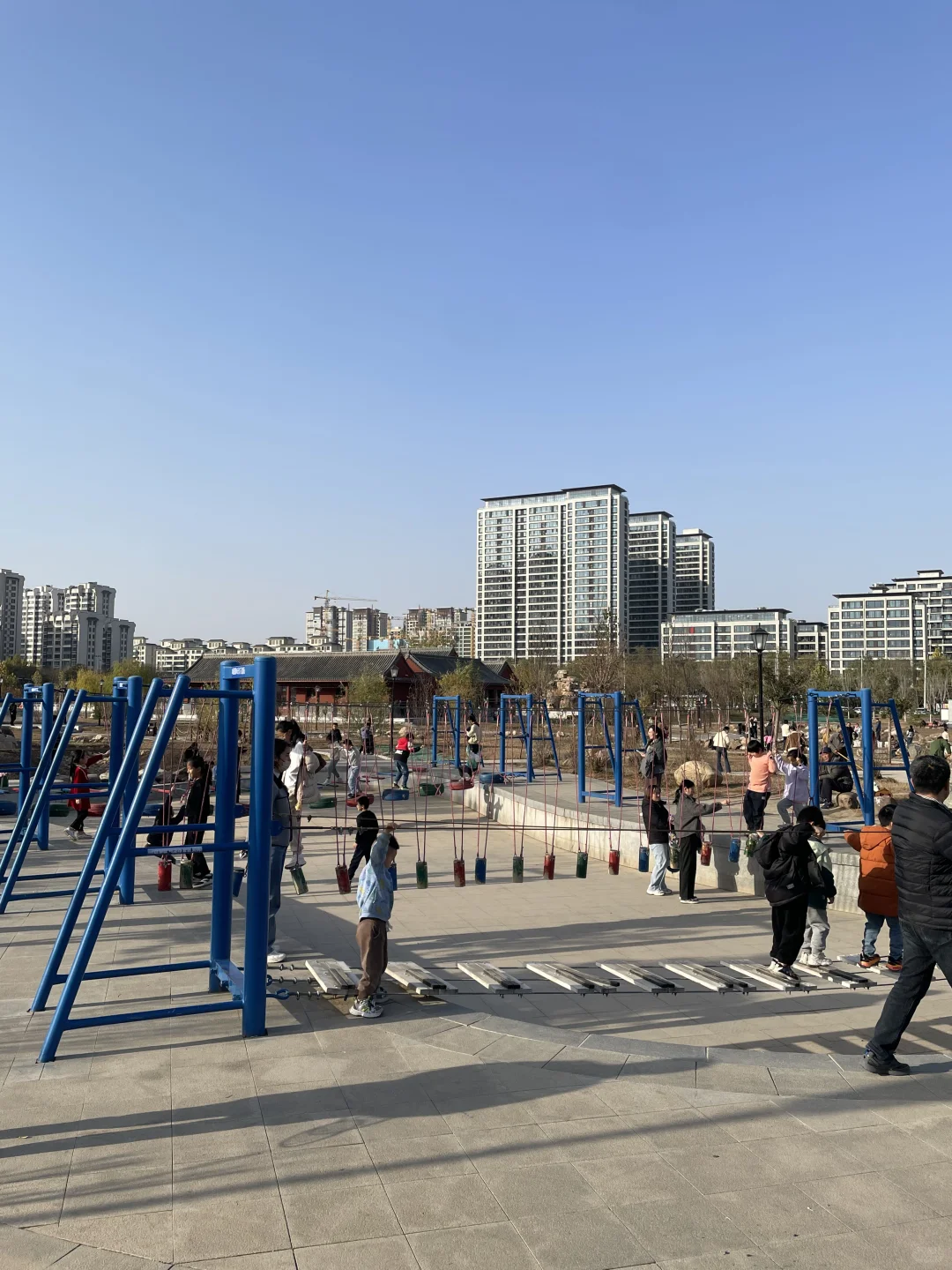 邢台这公园是捅了娃娃窝吗？