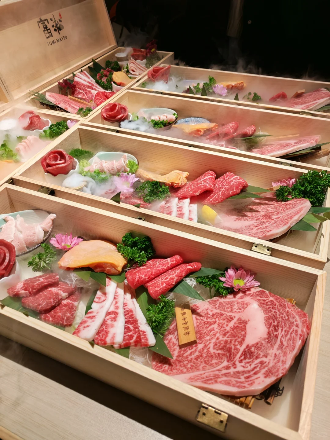 在石家庄！！！吃到超大片和牛啦！！！