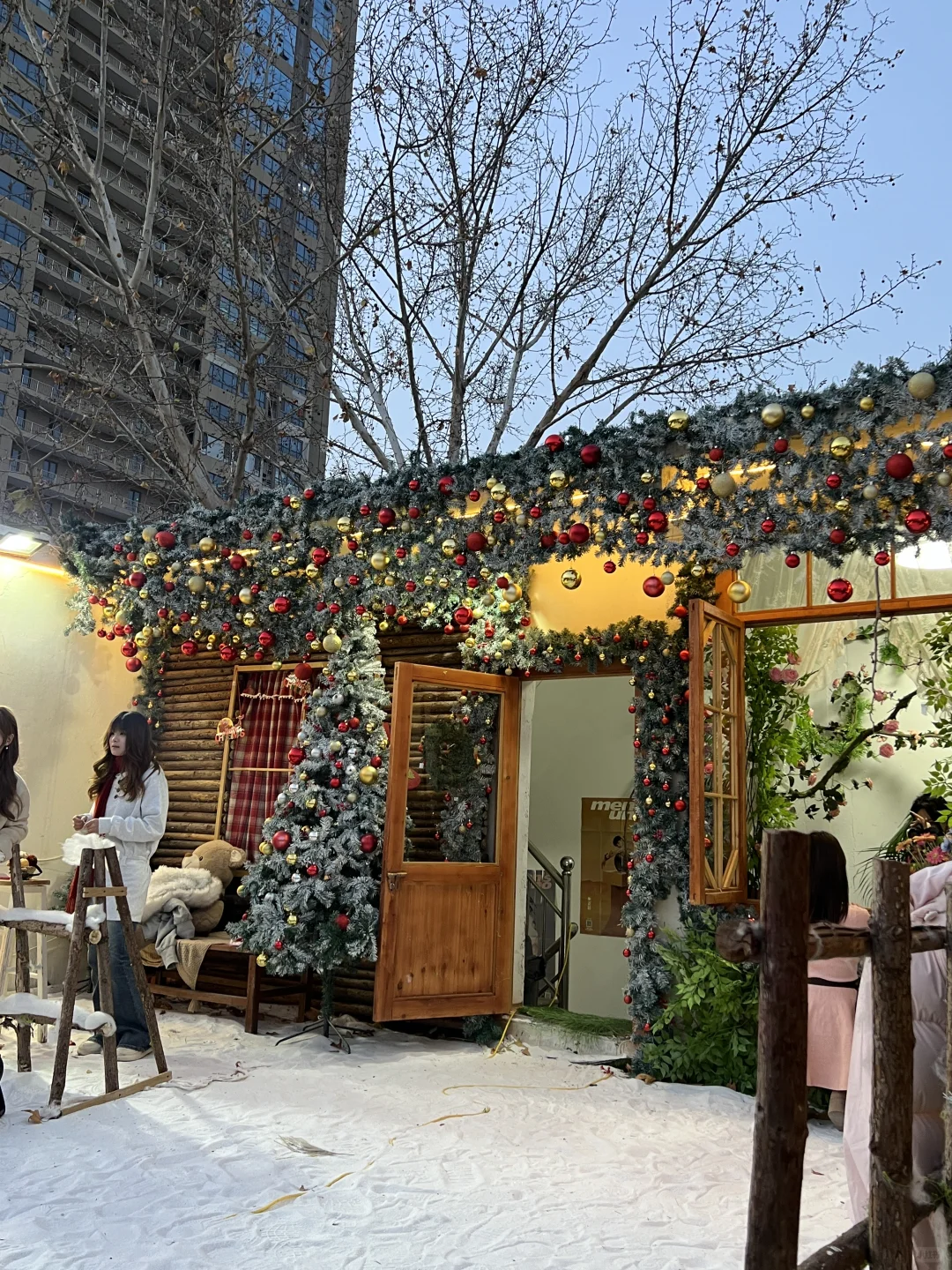 石家庄｜🎄提前5G进入圣诞模式的木屋天台