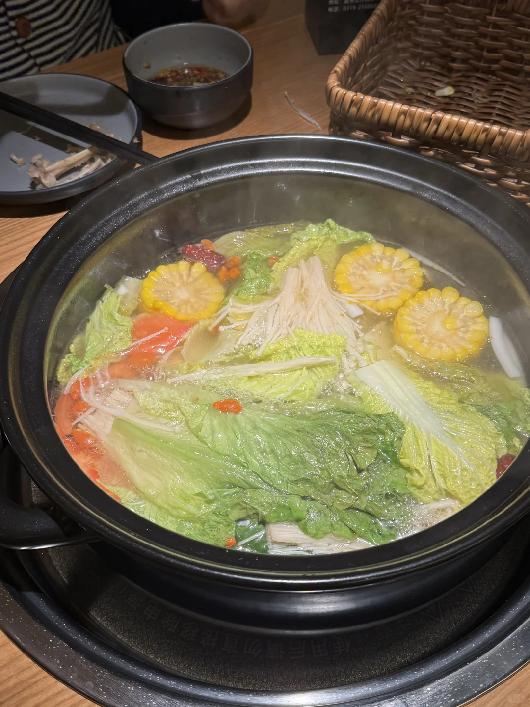 不用去海南也能在邢台吃上正宗椰子鸡火锅了