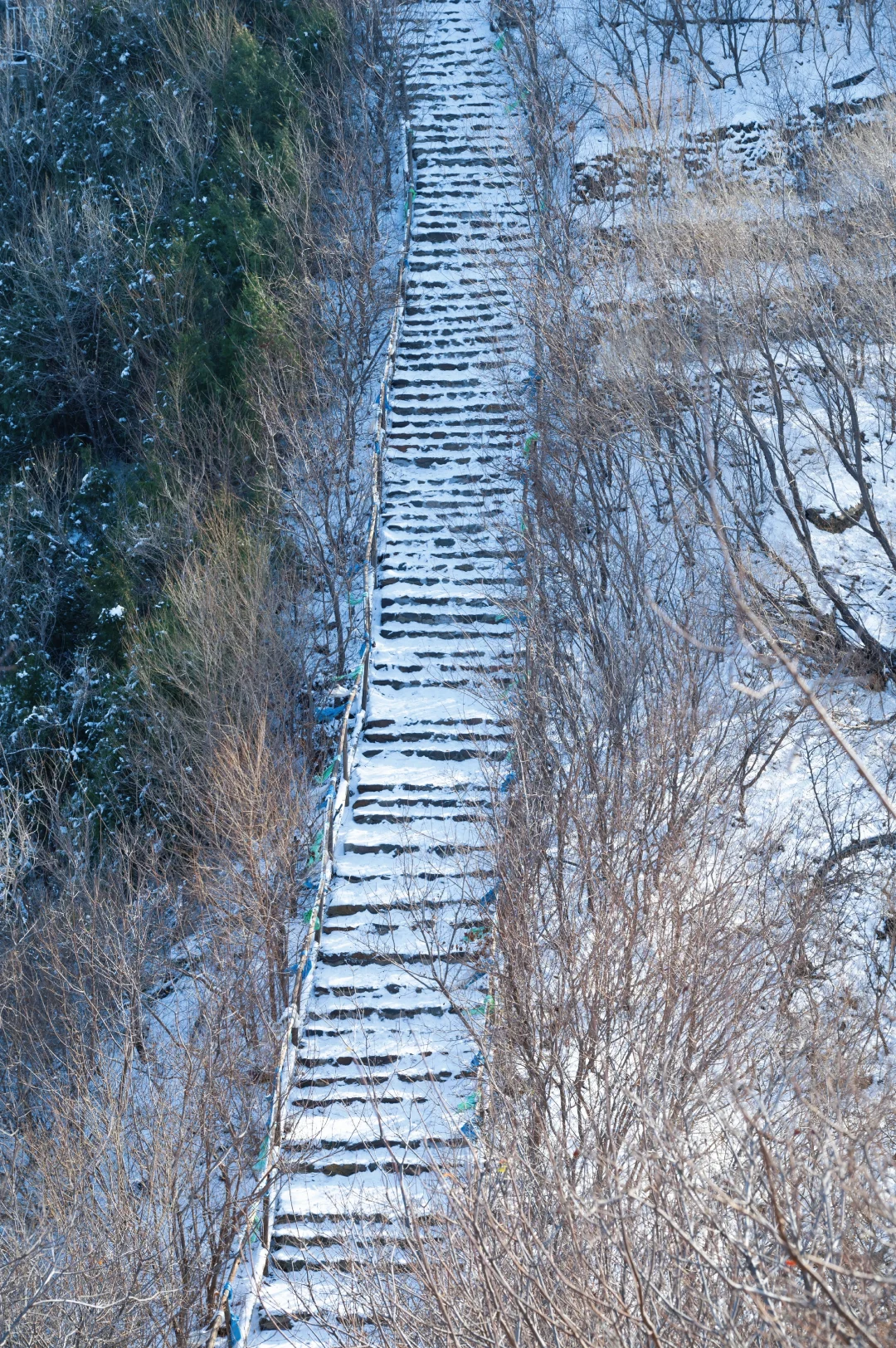 雪后的石家庄西山
