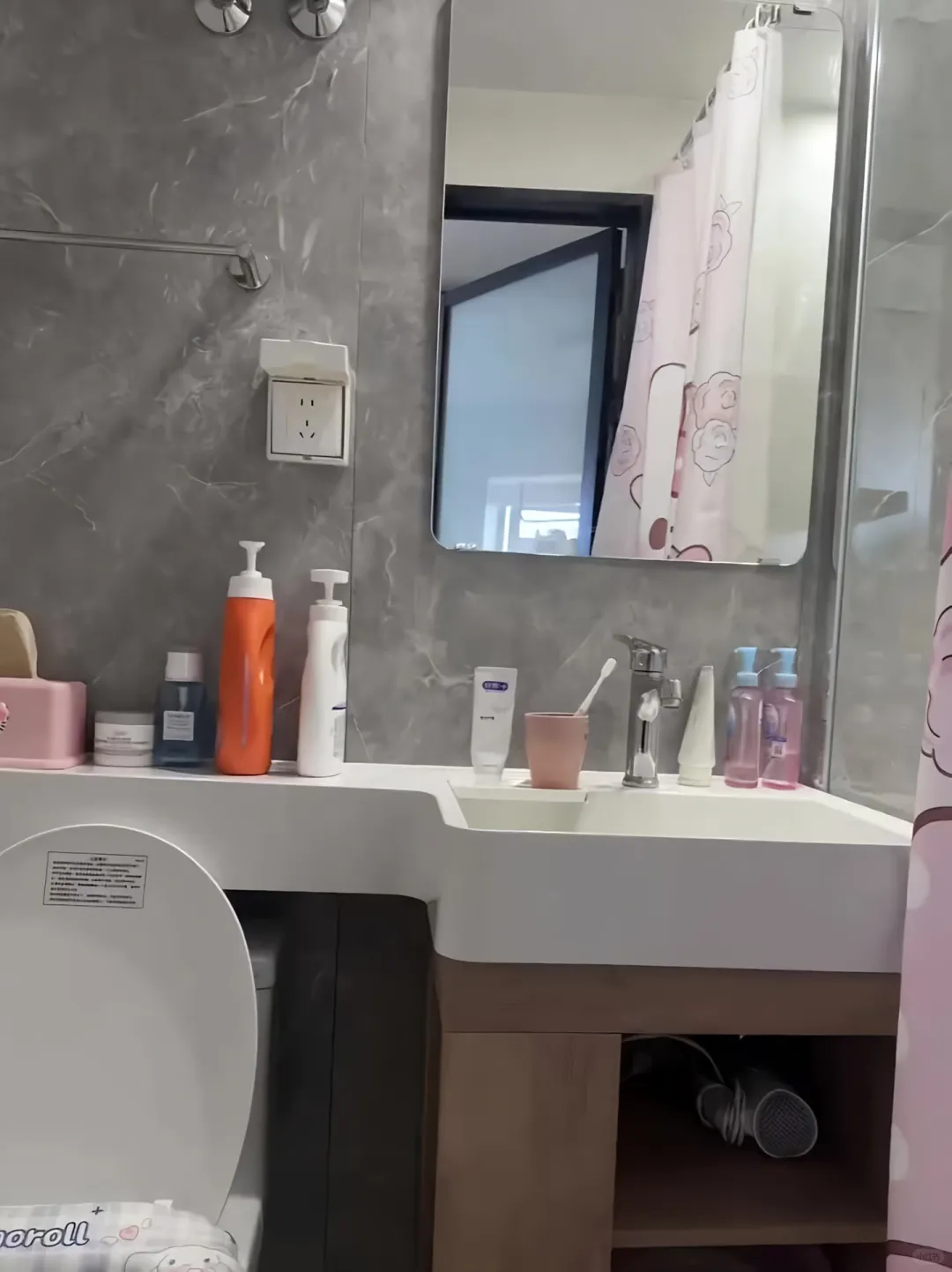 个人转租，着急回家，无中介费，感兴趣私聊