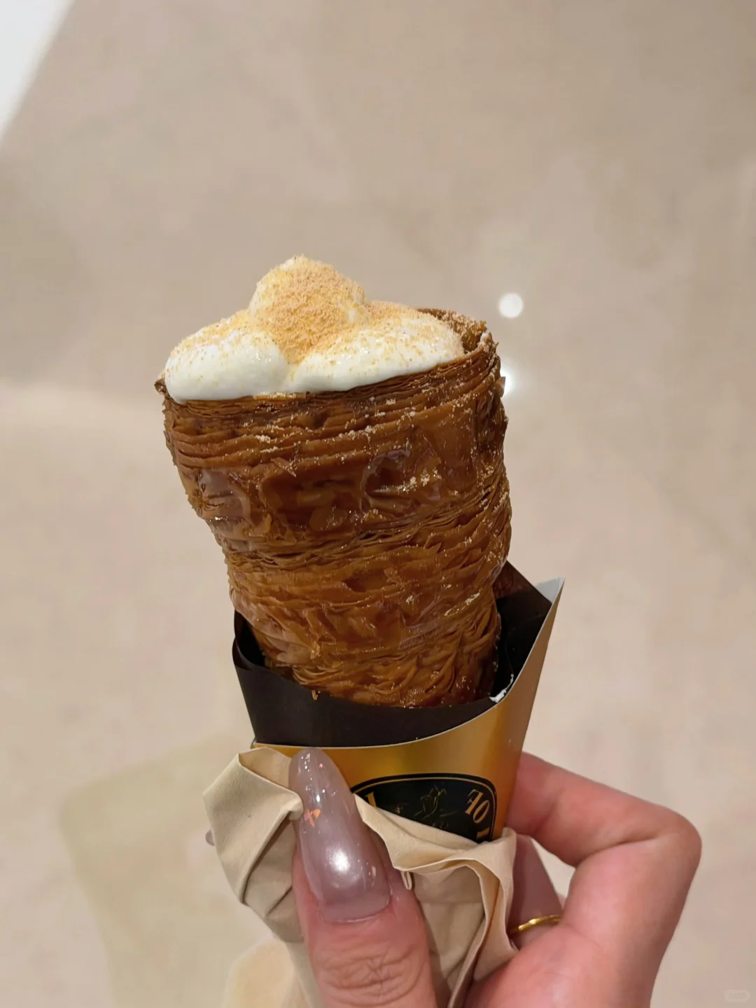 妊娠纹爬满肚，在石家庄逛商场都不敢露肚子