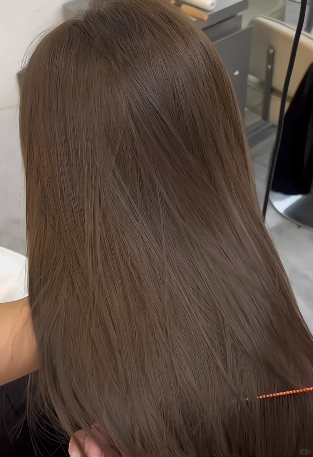 关于00后在邯郸新世纪开了一家理发店