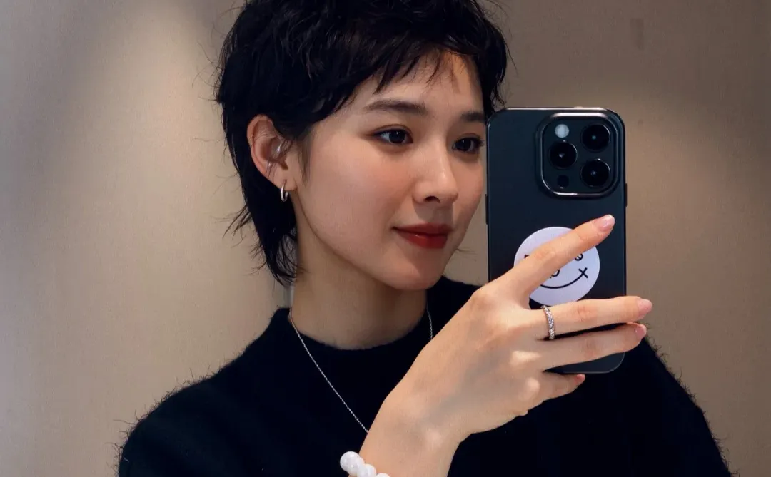 邢台万达逛吃被问爆的短发！30+姐姐闭眼冲