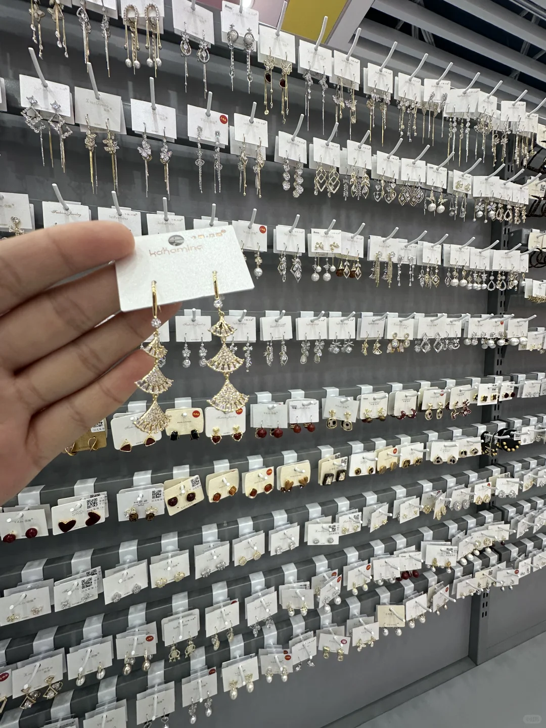 这简直就是现实版Pdd天堂啊！🛍️