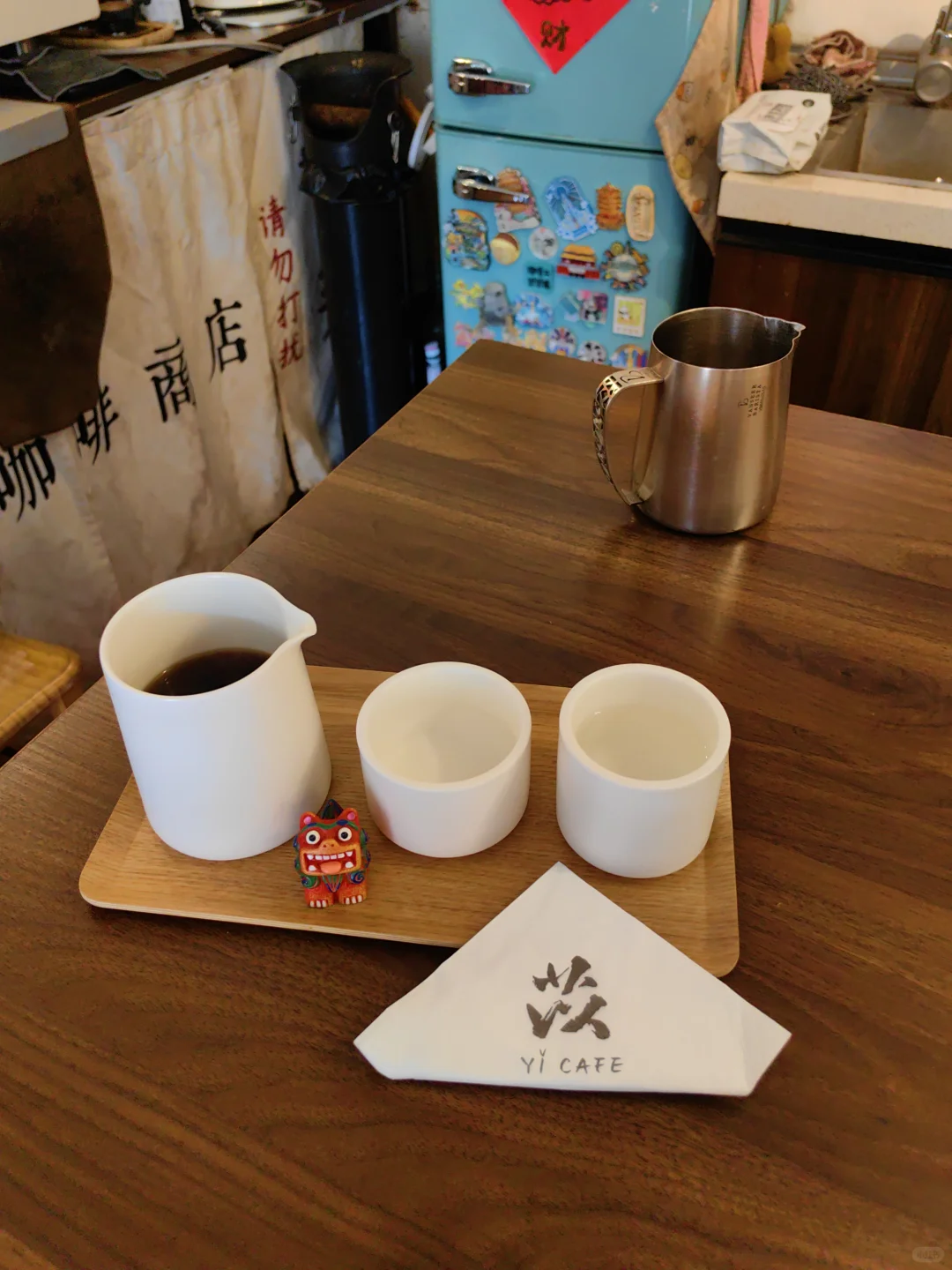 邯郸不缺有意思的小咖啡店～磁带、CD、相机