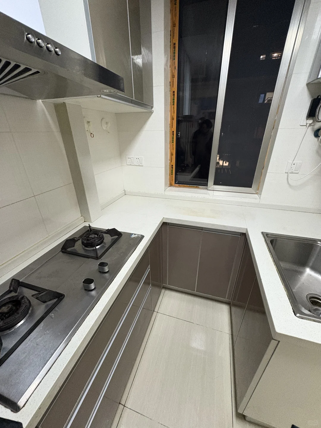 复旦大学邯郸校区，精装修一房一厅4200？