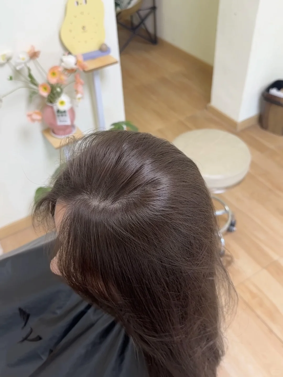 邢台00后夫妻开了一家只接待女生的理发店