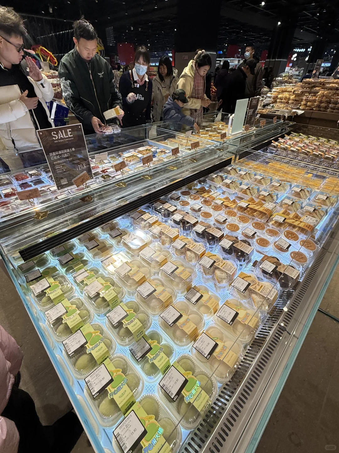 邢台  开了开了  不敢想象这里有多少人！