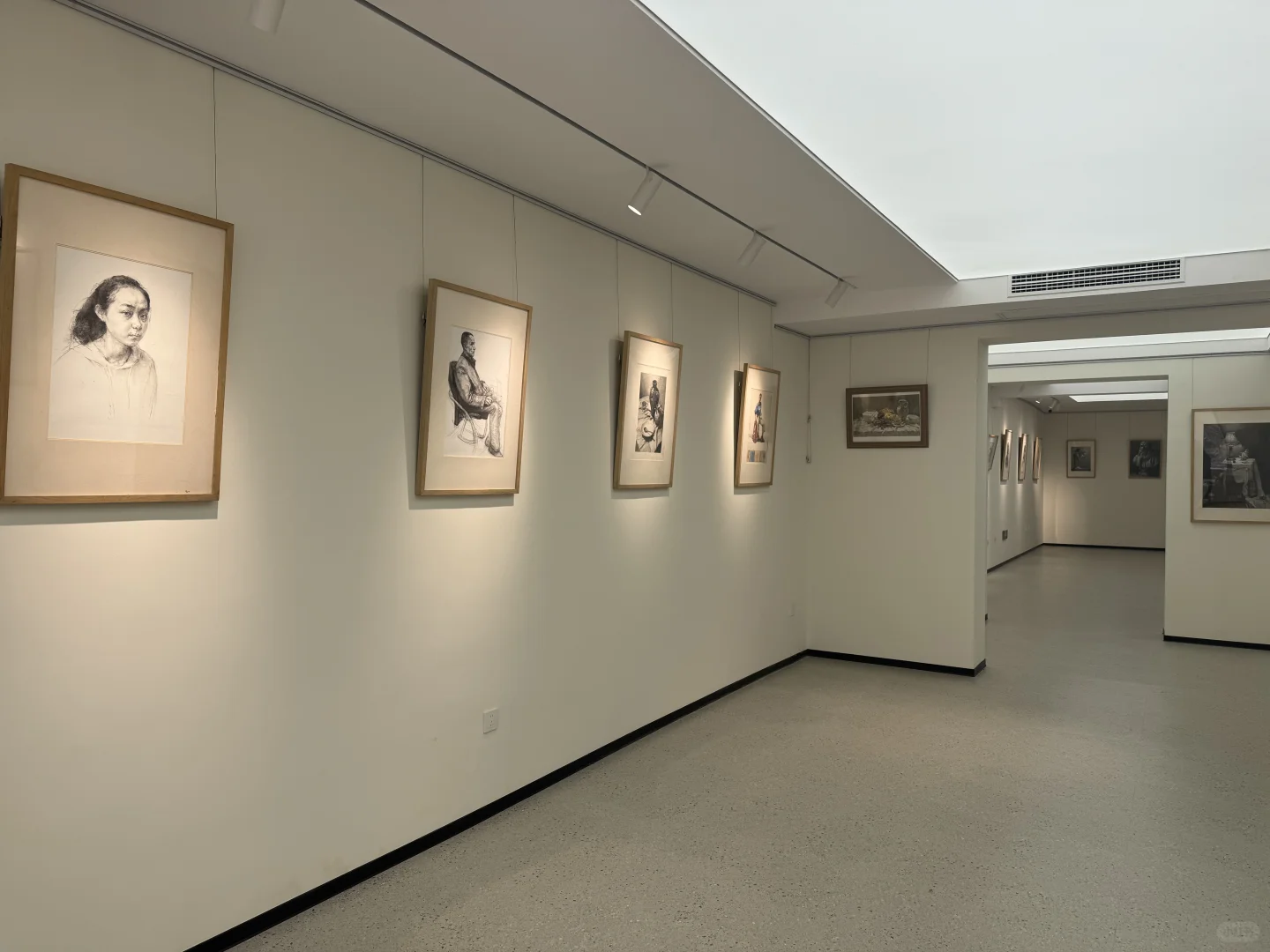 邢台达活泉旁的惊喜！鸿一艺术空间成立了！