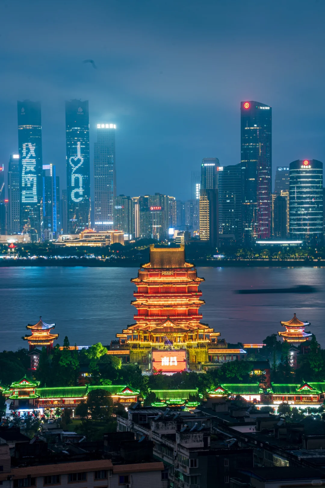 王勃诚不欺我，我拍到了最惊艳的古今同框