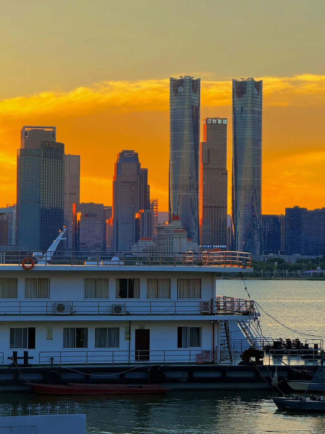 南昌跟风最成功的一次。。。。实况live！