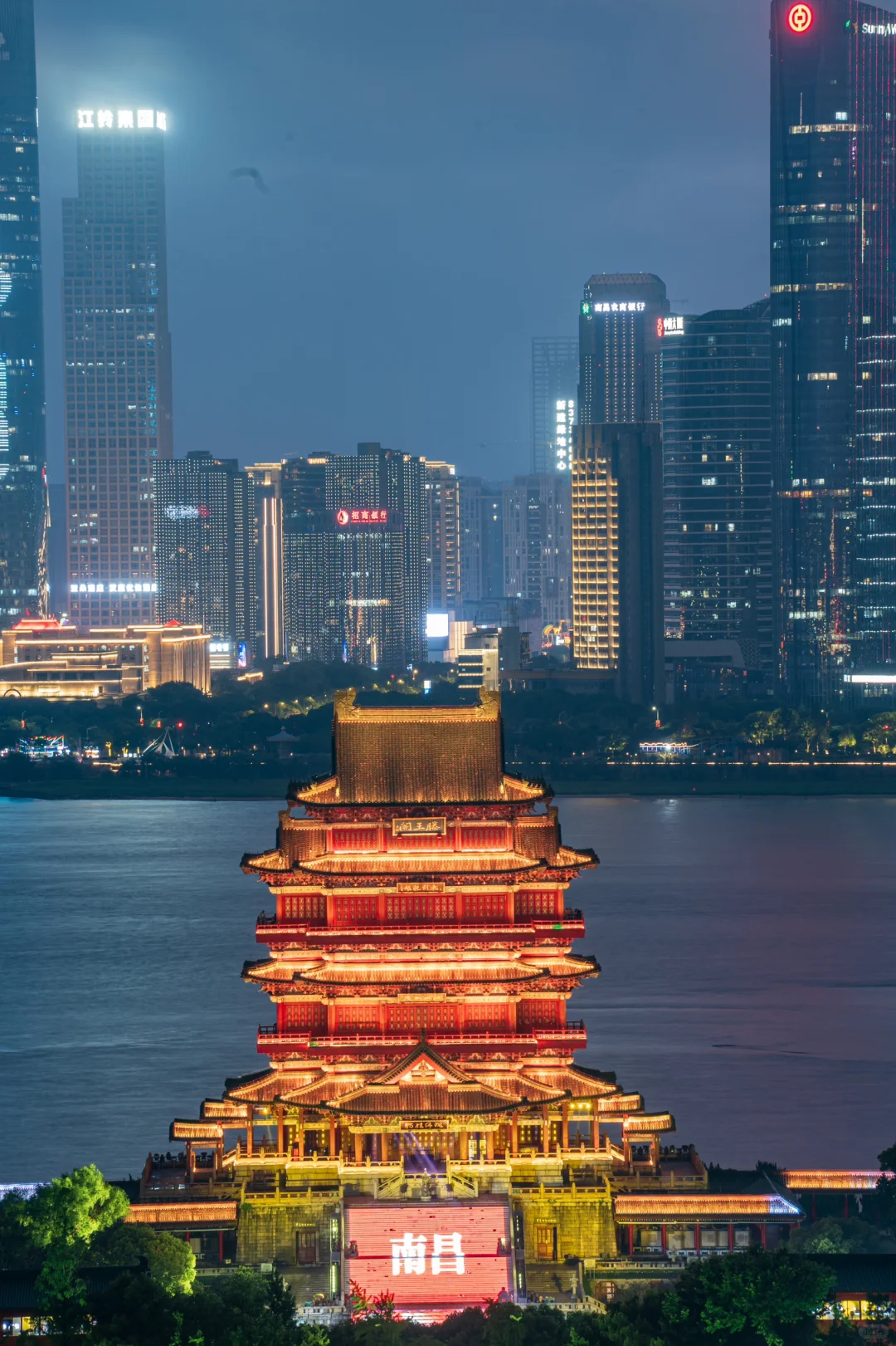 王勃诚不欺我，我拍到了最惊艳的古今同框