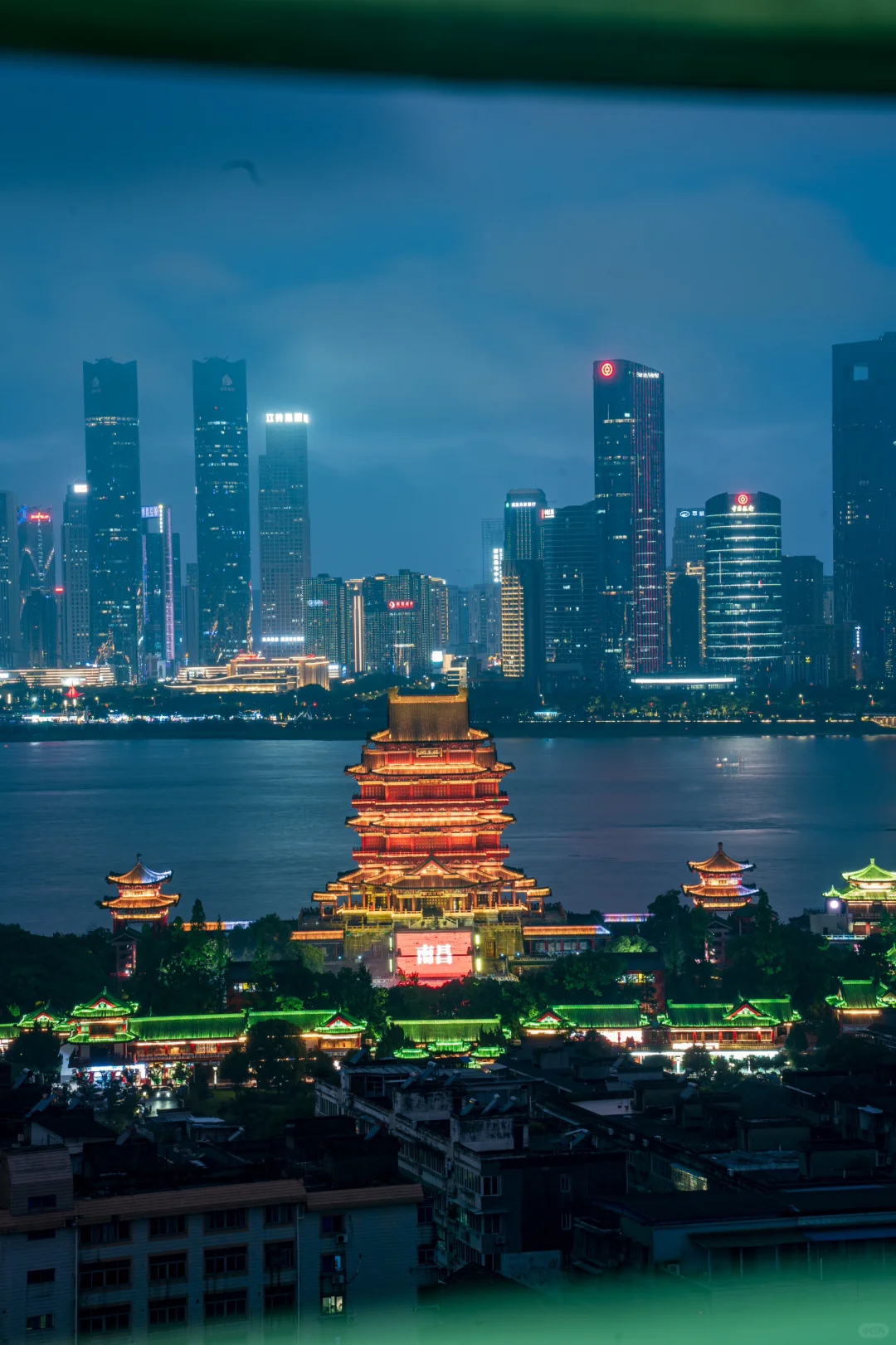 王勃诚不欺我，我拍到了最惊艳的古今同框