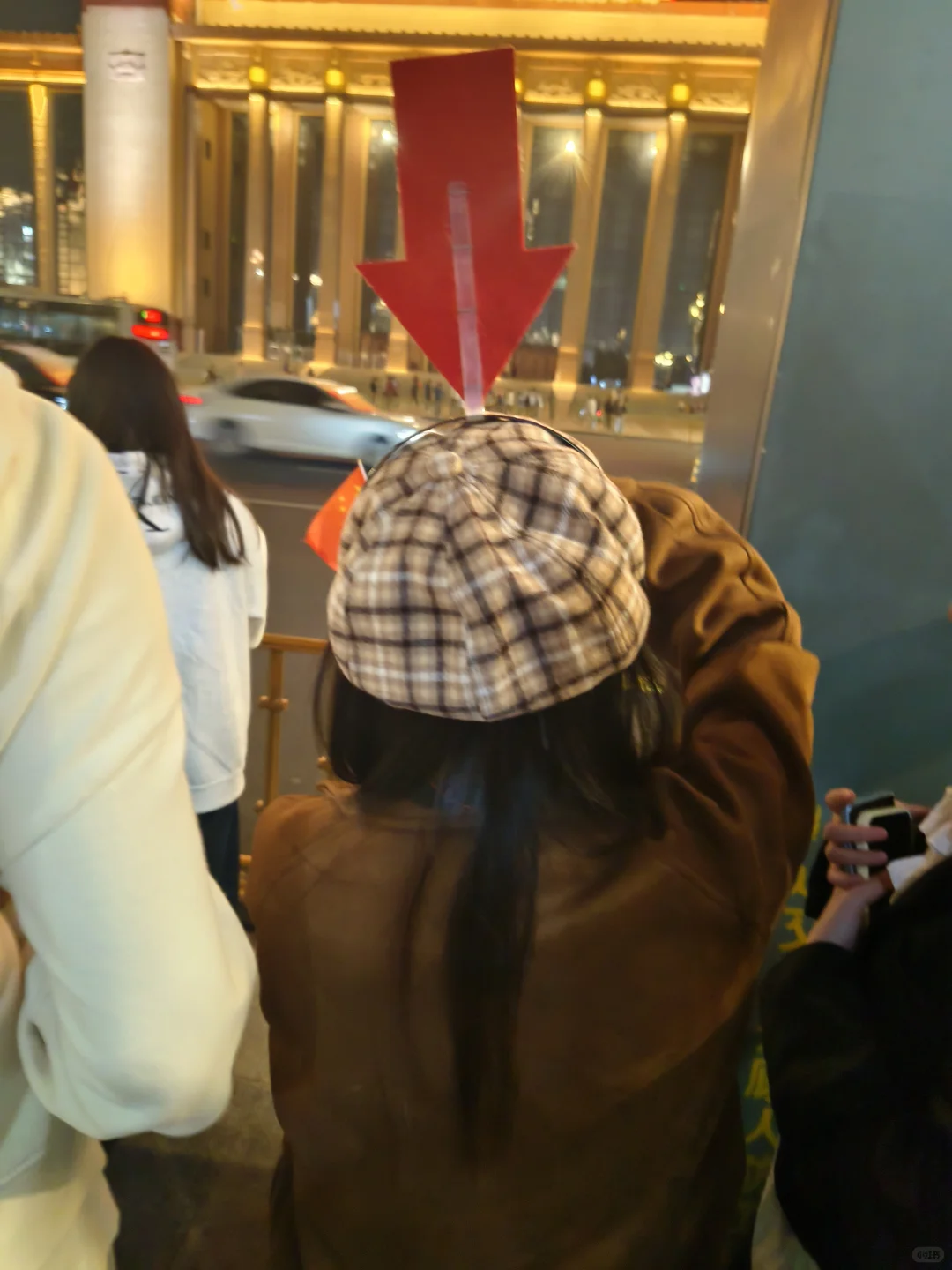 10.25八一广场找这个女摄，6r一张❗❗❗