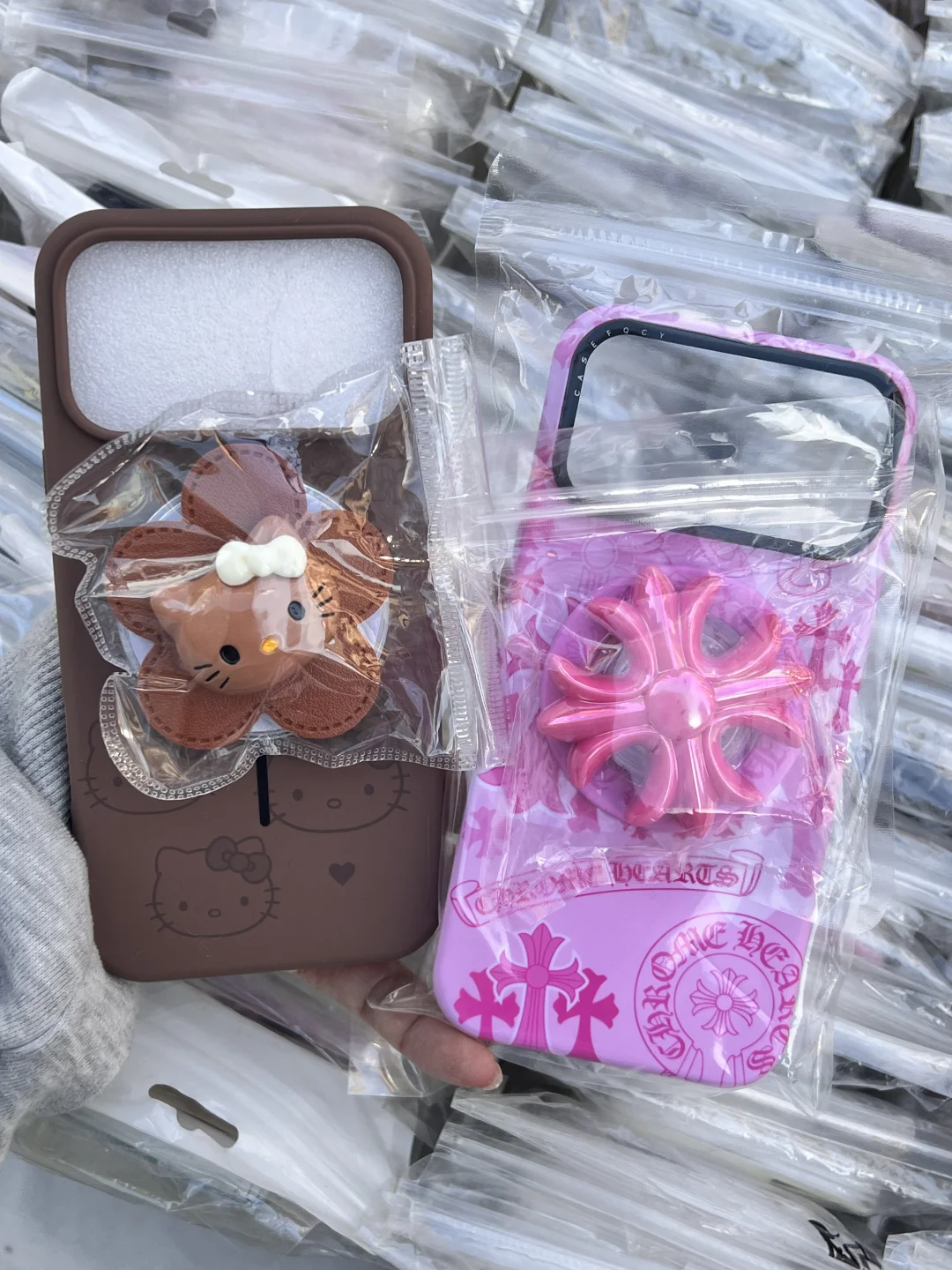 在赣州万象城被追着问的手机壳摊！