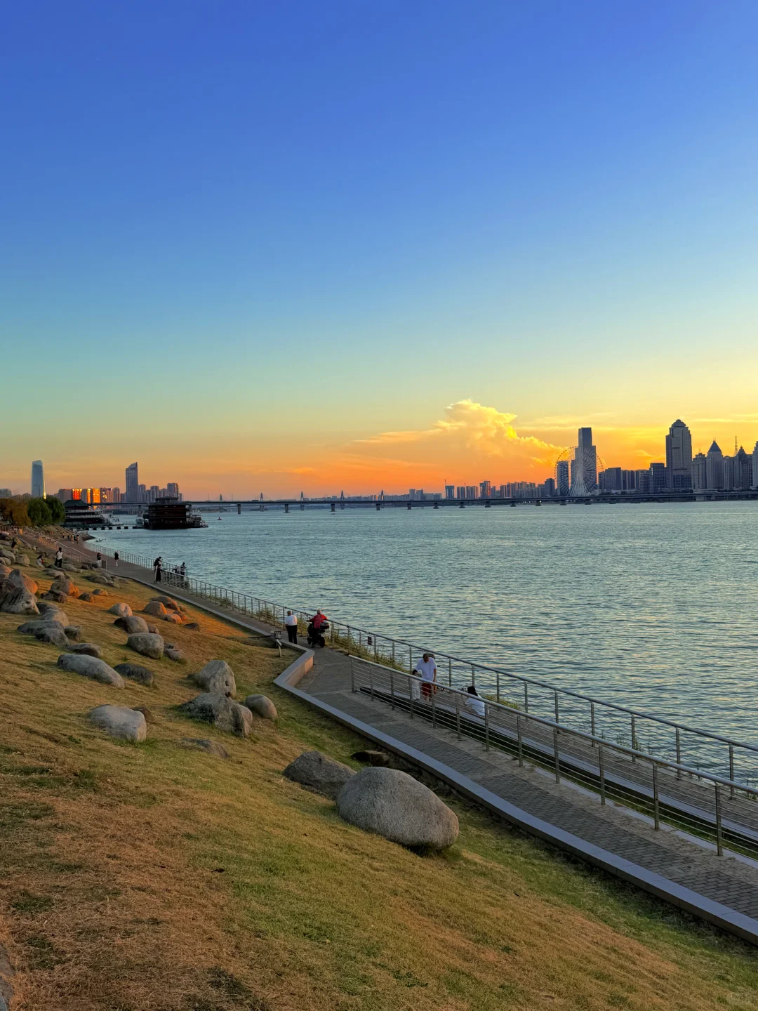 南昌跟风最成功的一次。。。。实况live！