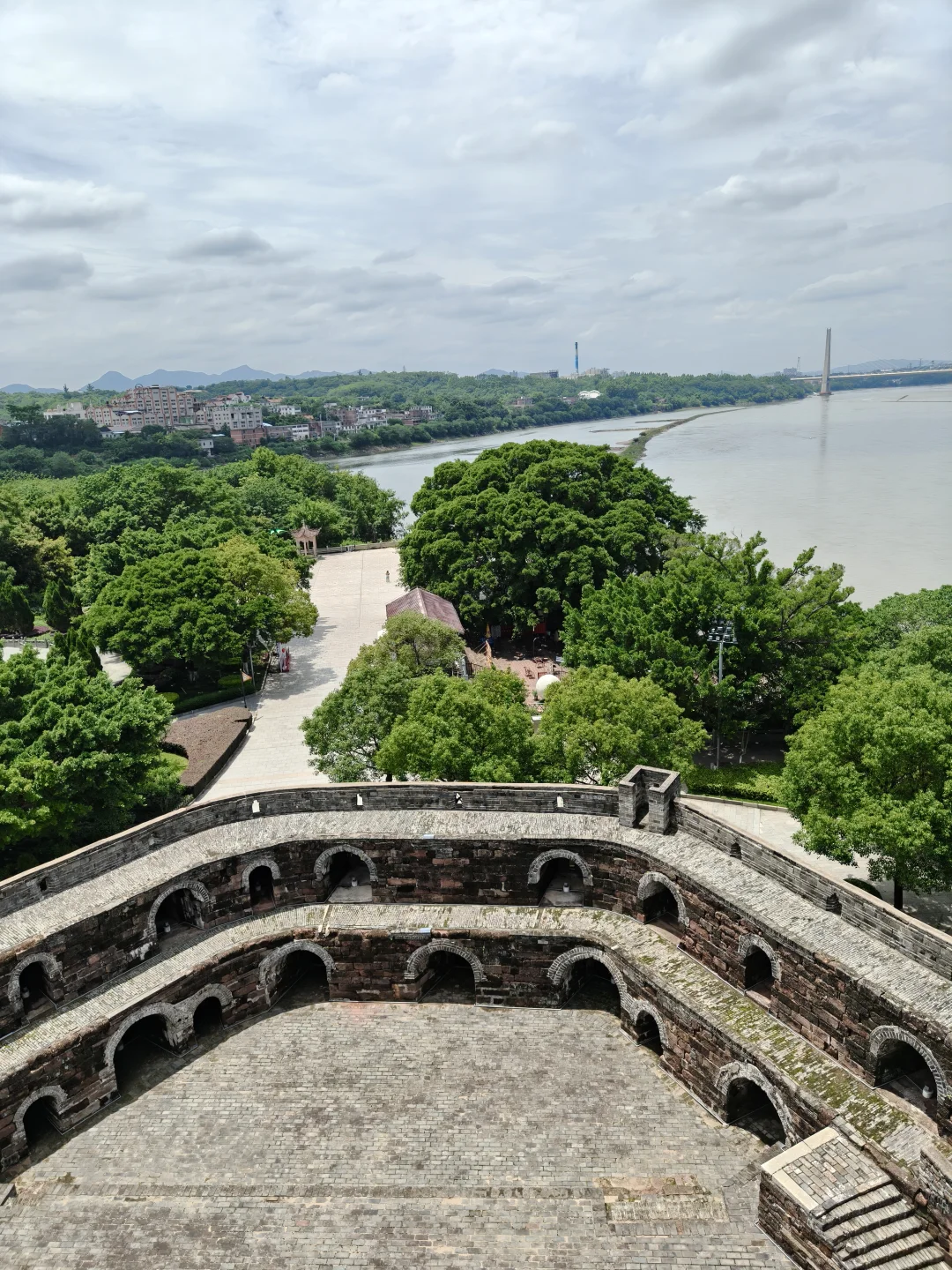 赣州应该是人最少的古城了吧