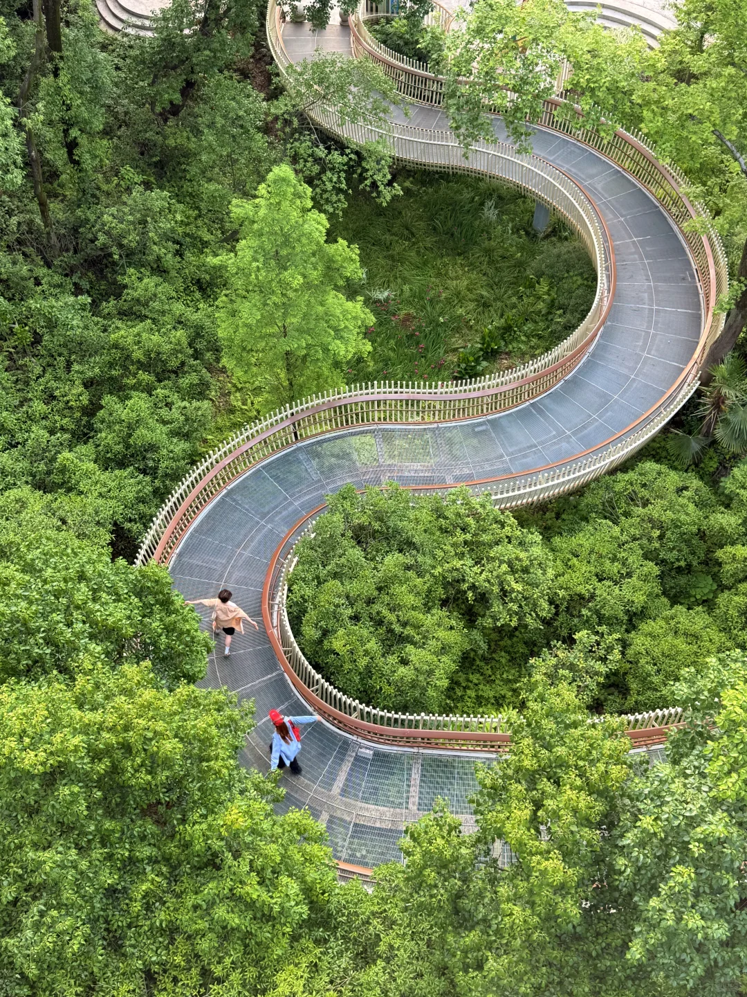 南昌梅岭是个巨大的能量场。。。。