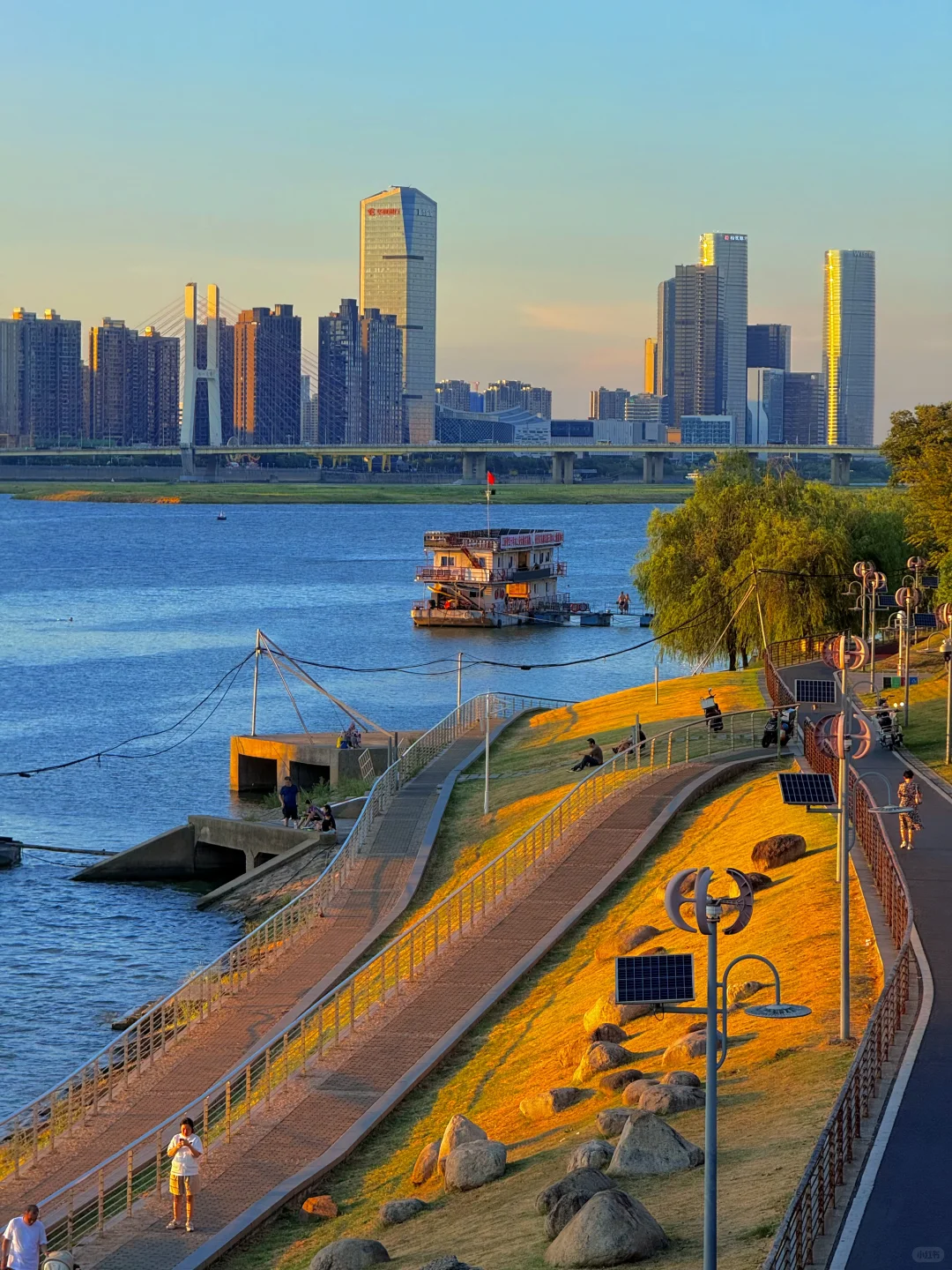 南昌跟风最成功的一次。。。。实况live！