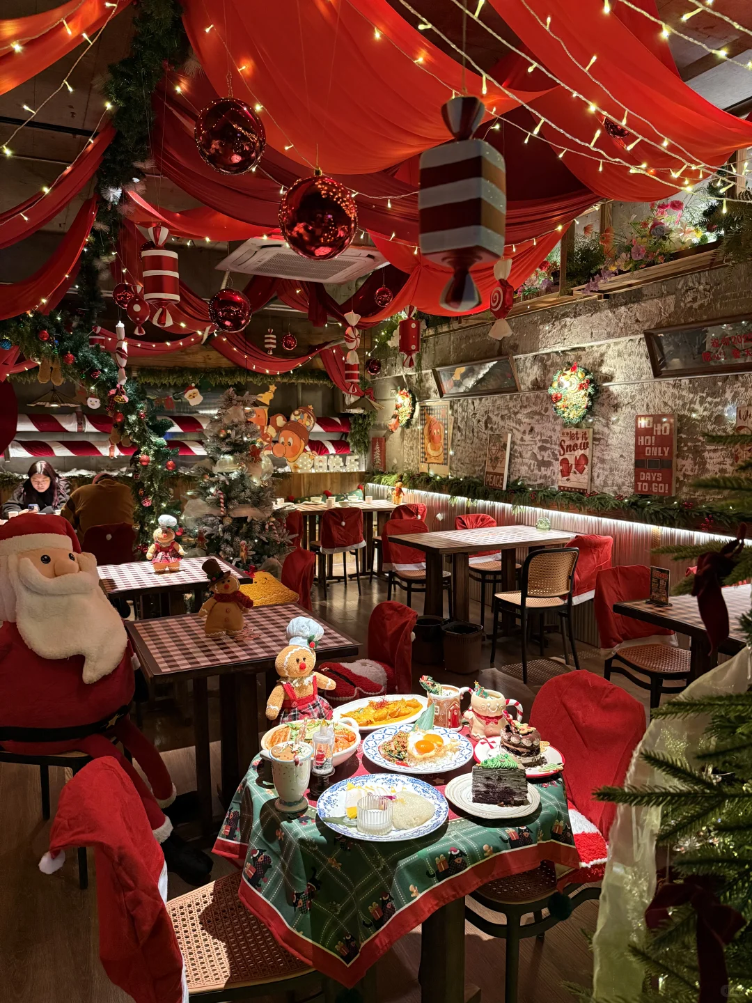 南昌11.18live实况图！！！圣诞氛围杀疯了！！！