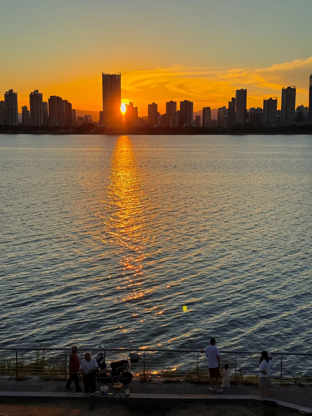 南昌跟风最成功的一次。。。。实况live！