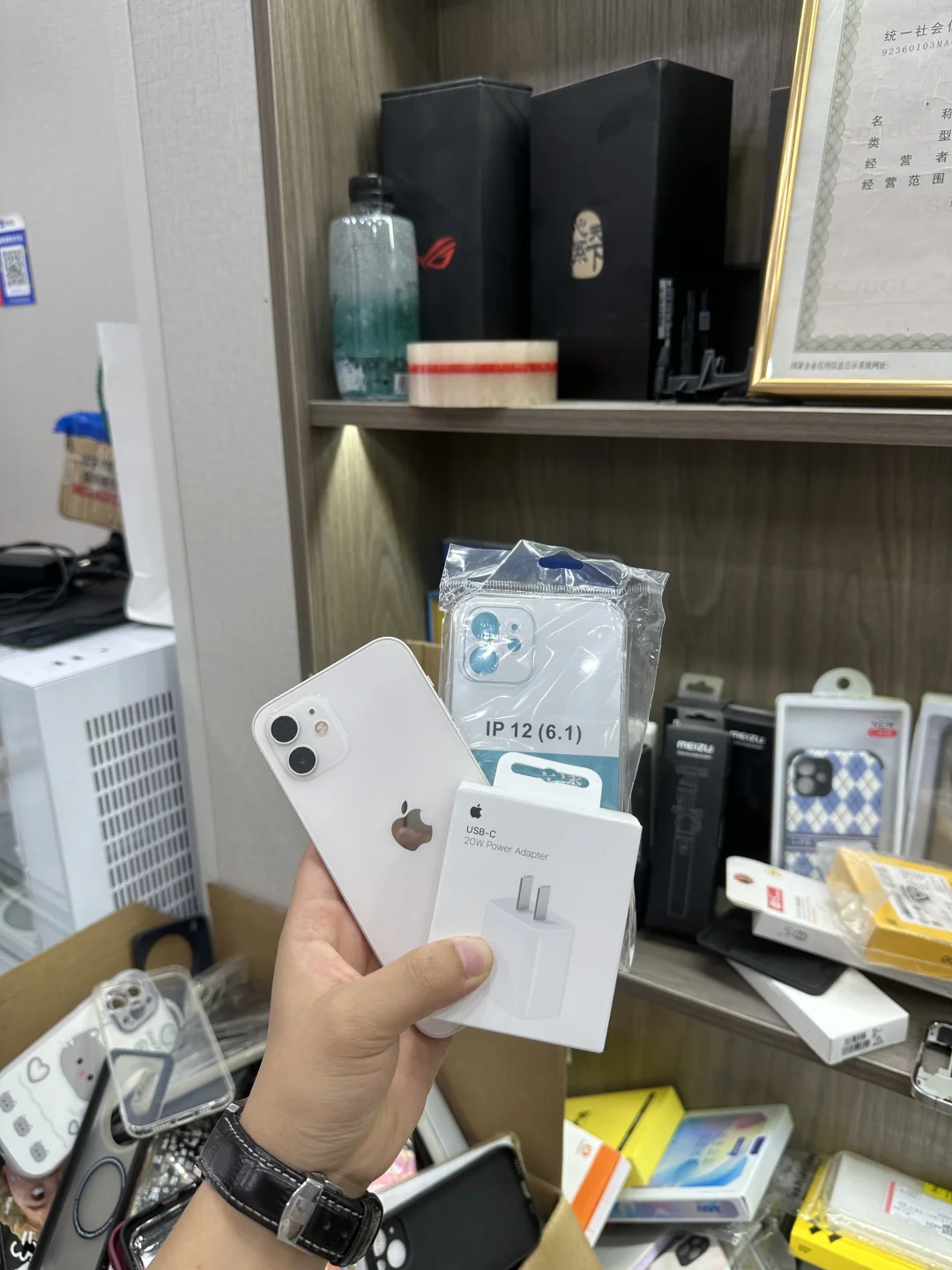 00后数码创业人‼️在南昌本地收手机📱