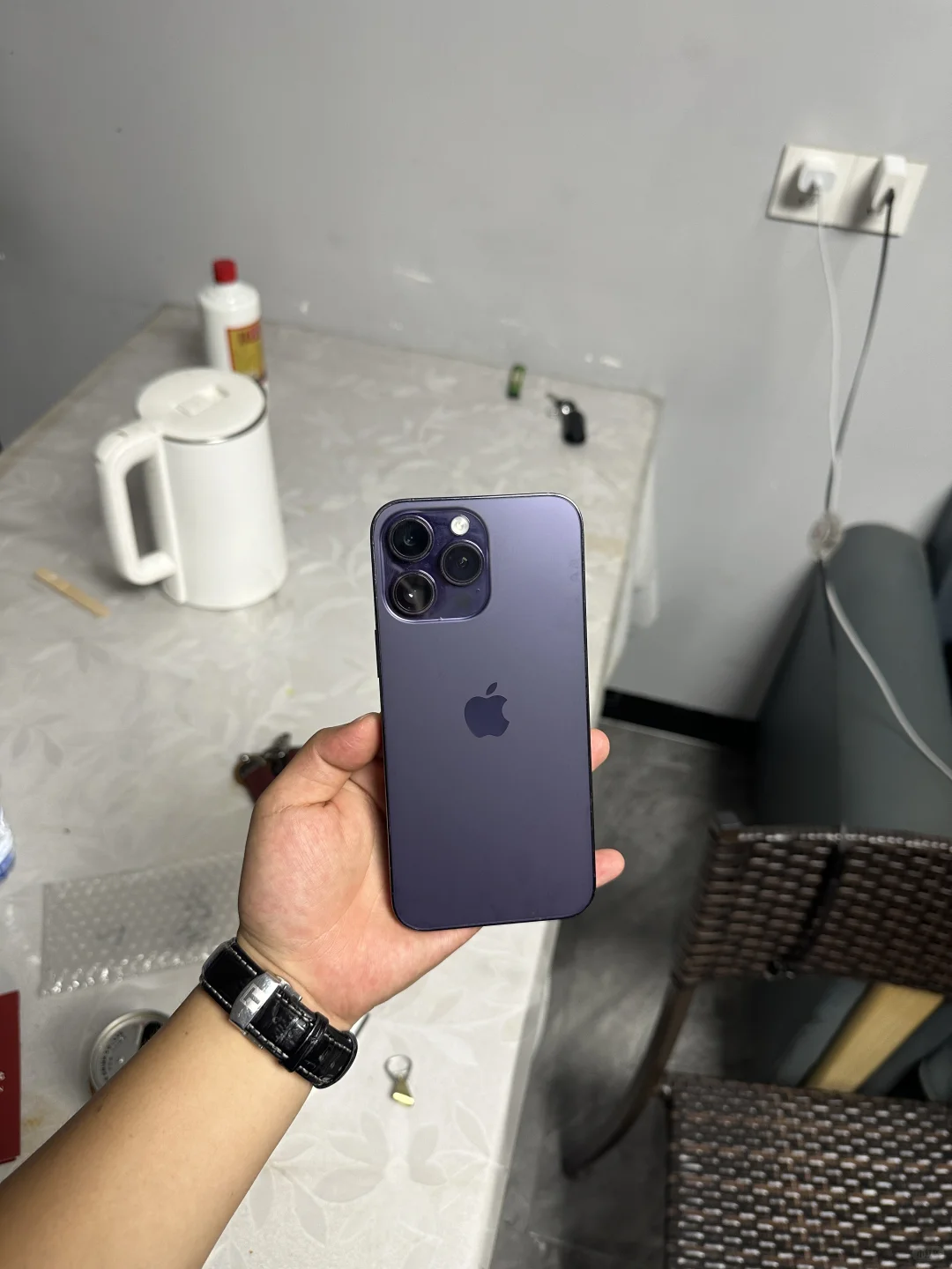 00后数码创业人‼️在南昌本地收手机📱