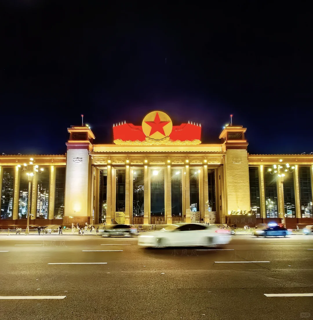 📍江西南昌·八一广场＋江西省美术馆