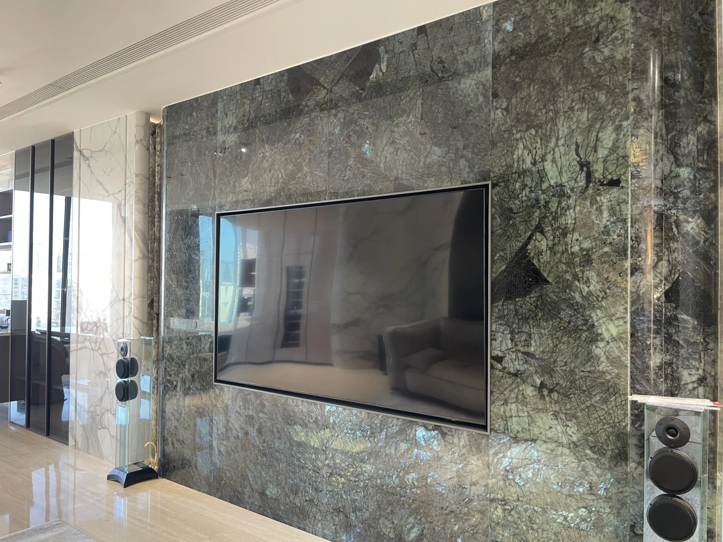 新力洲悦南昌豪宅天花板的视野…