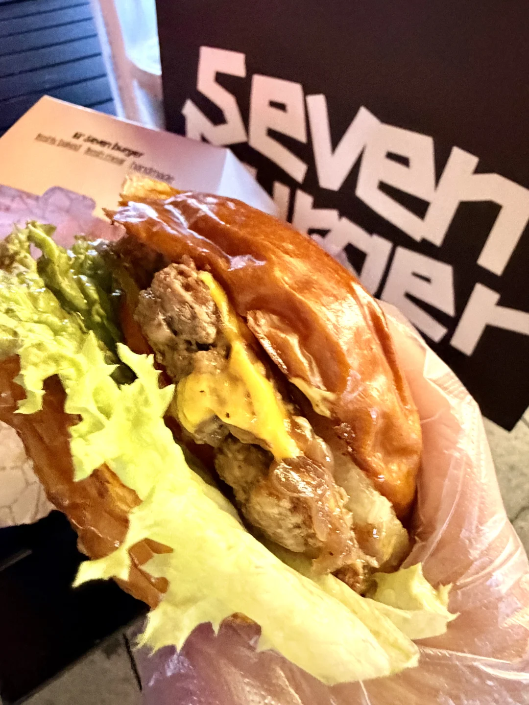 赣州手作凤梨牛肉堡🍔会爆汁！