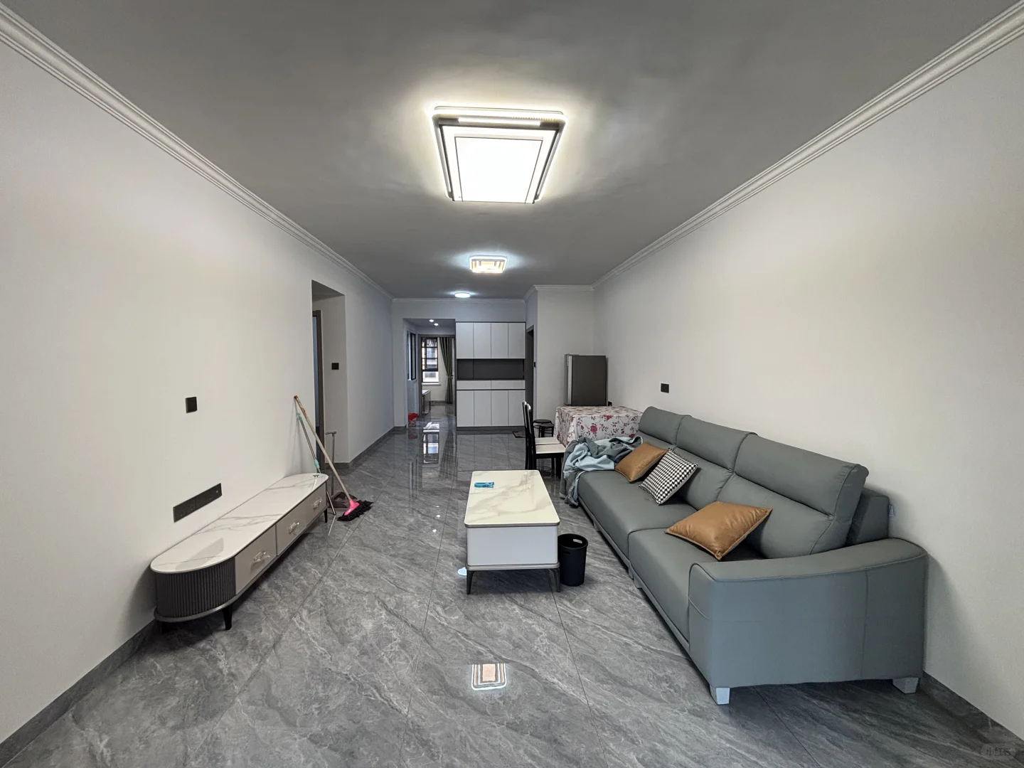 新建红谷滩两房出租