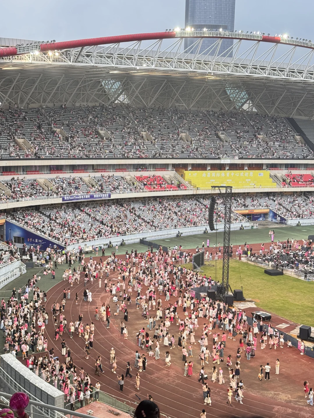 汪苏泷南昌演唱会第一天现场！