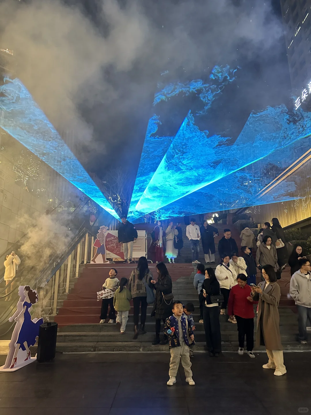 今晚南昌有一亿个人吧！！极光小镇❄️🏠