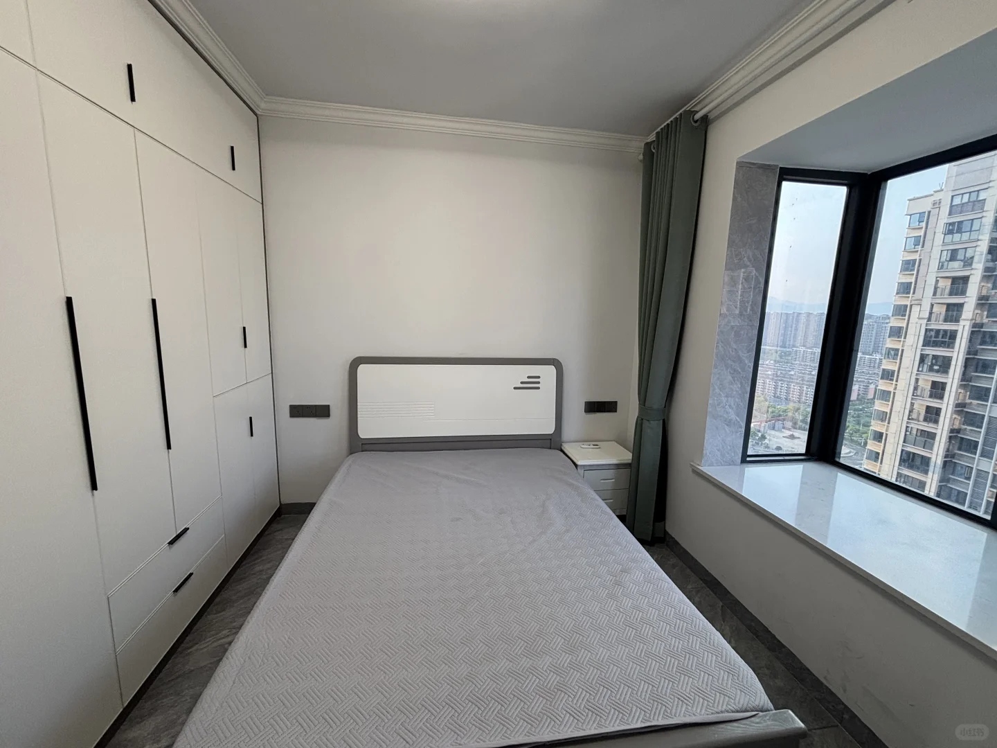 新建红谷滩两房出租