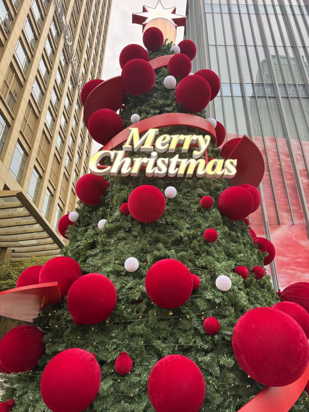 南昌12.4实况…🎄🧑‍🎄南昌圣诞氛围1000%