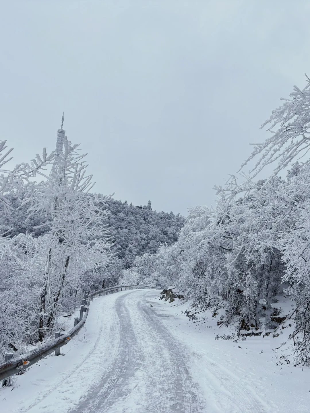 #峰山 #赣州峰山 #赣州下雪