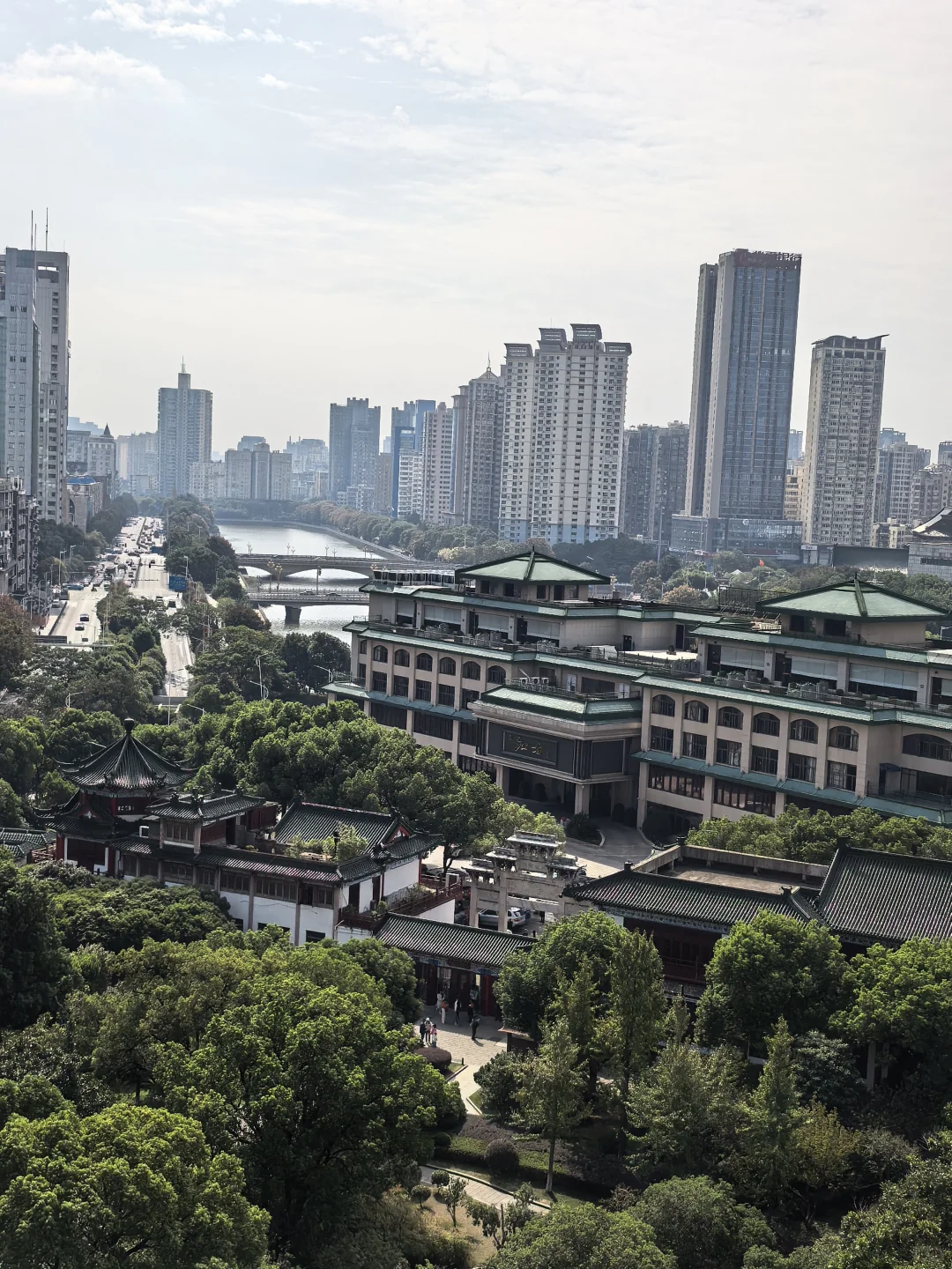 终于登上滕王阁了