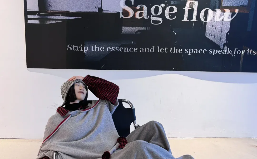 赣州｜班味咖啡厅打卡灰调穿搭