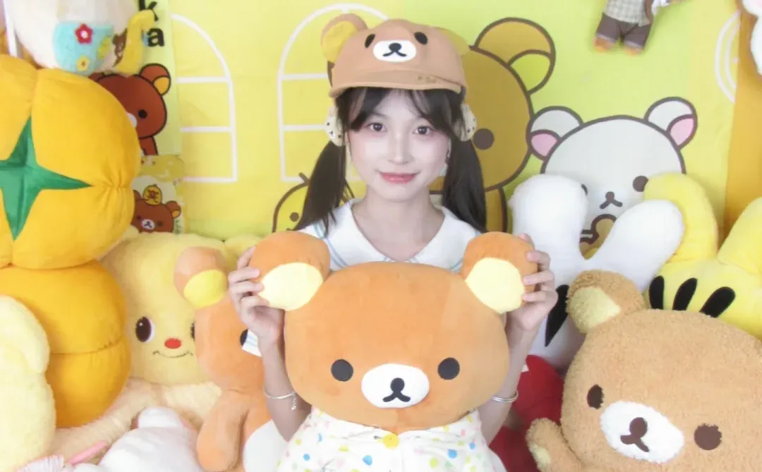 刘娟，2004年生，江西赣州人！