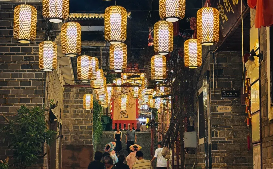 夜晚的赣州 灯火阑珊🏮