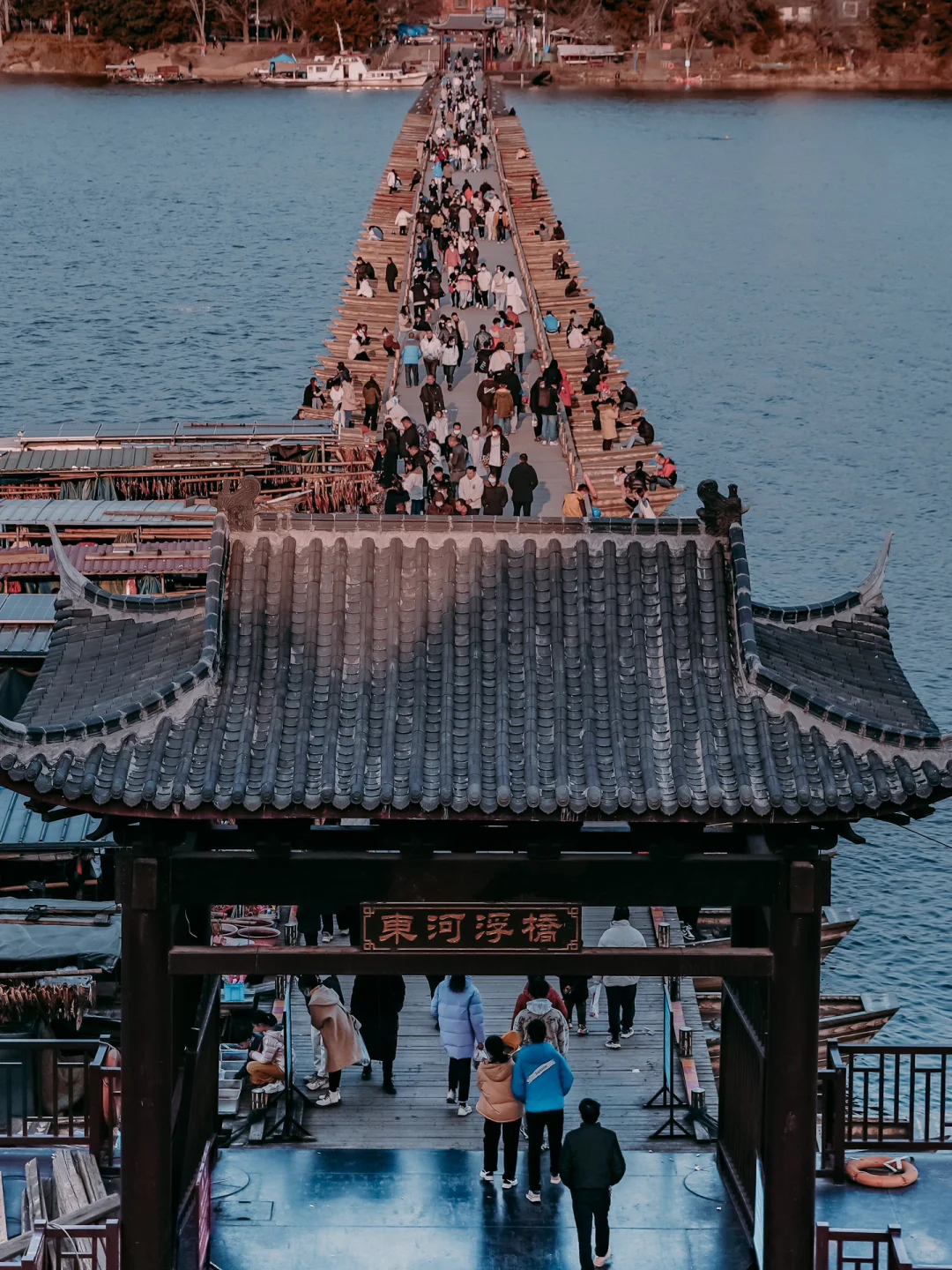 总要去趟浮桥🛶感受属于赣州的独特浪漫