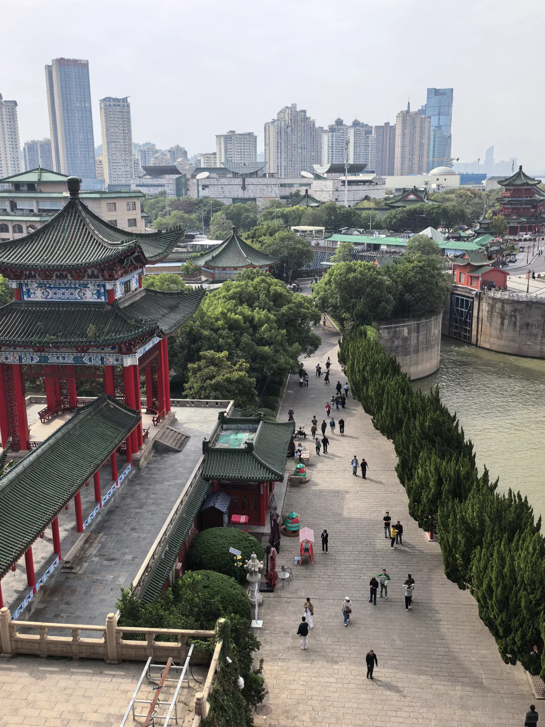 终于登上滕王阁了