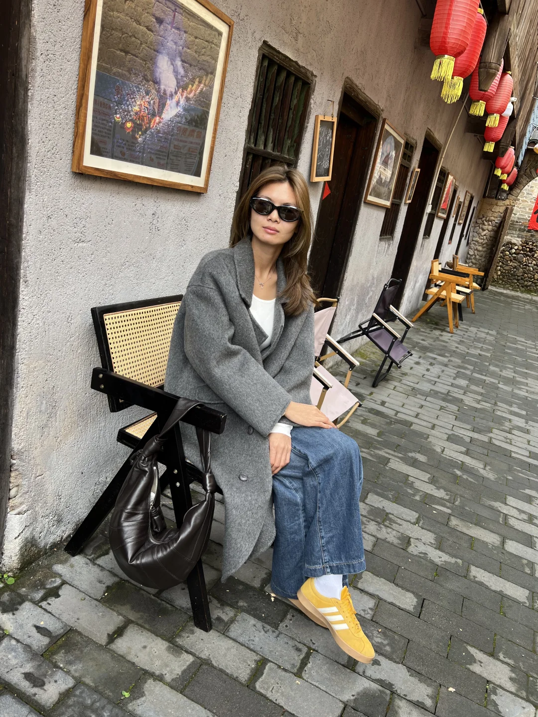 背上牛角包穿越到了世界围屋之都龙南